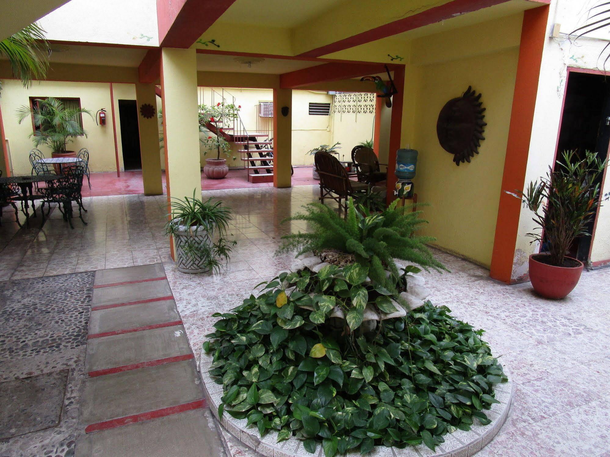 Hotel Lorimar La Paz Buitenkant foto